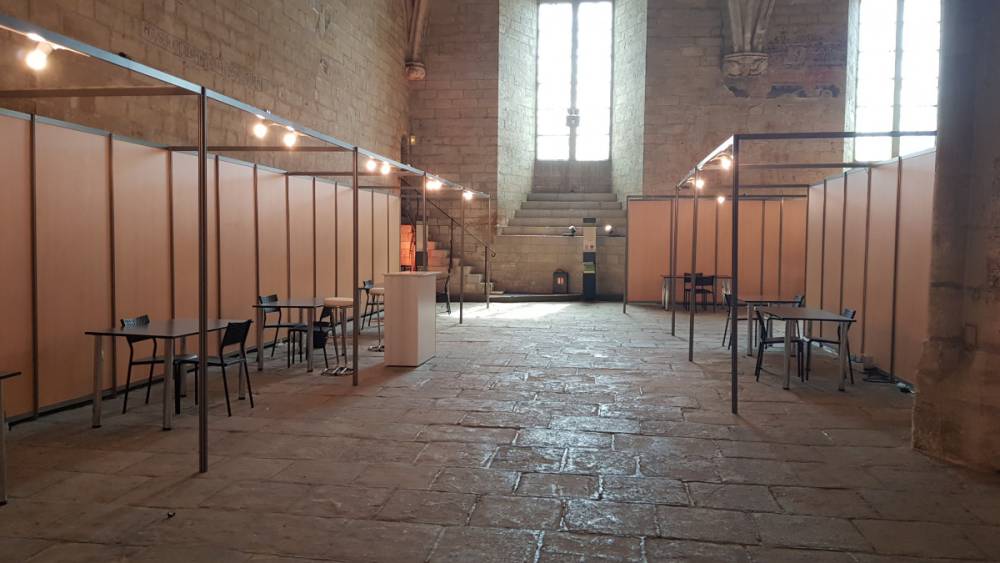 stand et mobilier